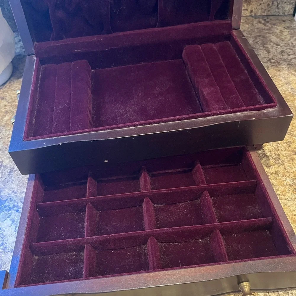 Vintage Reed & Barton Eureka Mfg Co. Brown wooden Jewelry Box with Velvet Lining